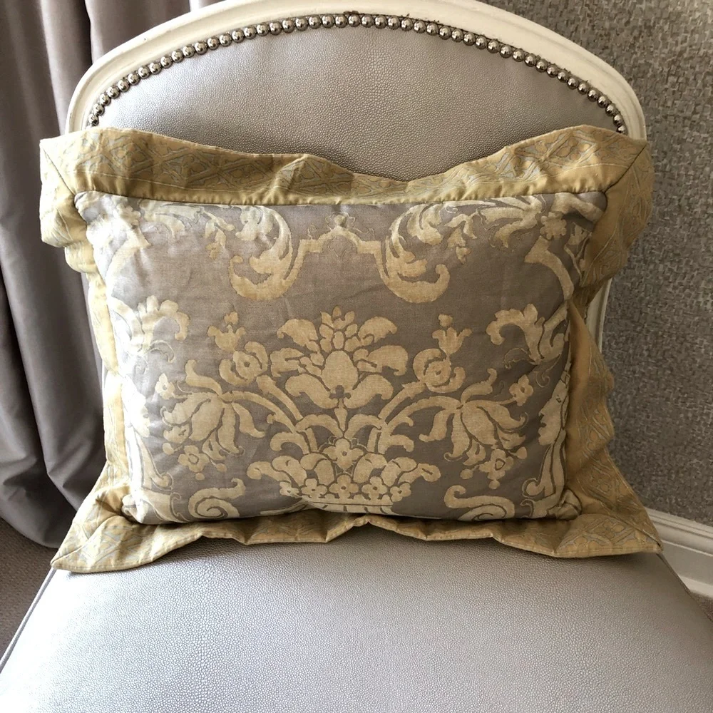 Fortuny lumbar pillow yellow silver